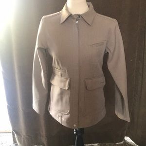 Patagonia Jacket with collar, snaps, cargo pockets